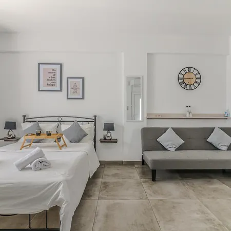 Spacious Flat For Friends & Couples With Balcony Heraklion  Exterior photo