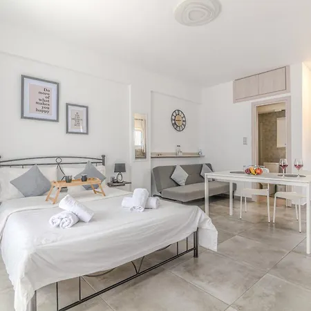 Spacious Flat For Friends & Couples With Balcony Heraklion  Exterior photo