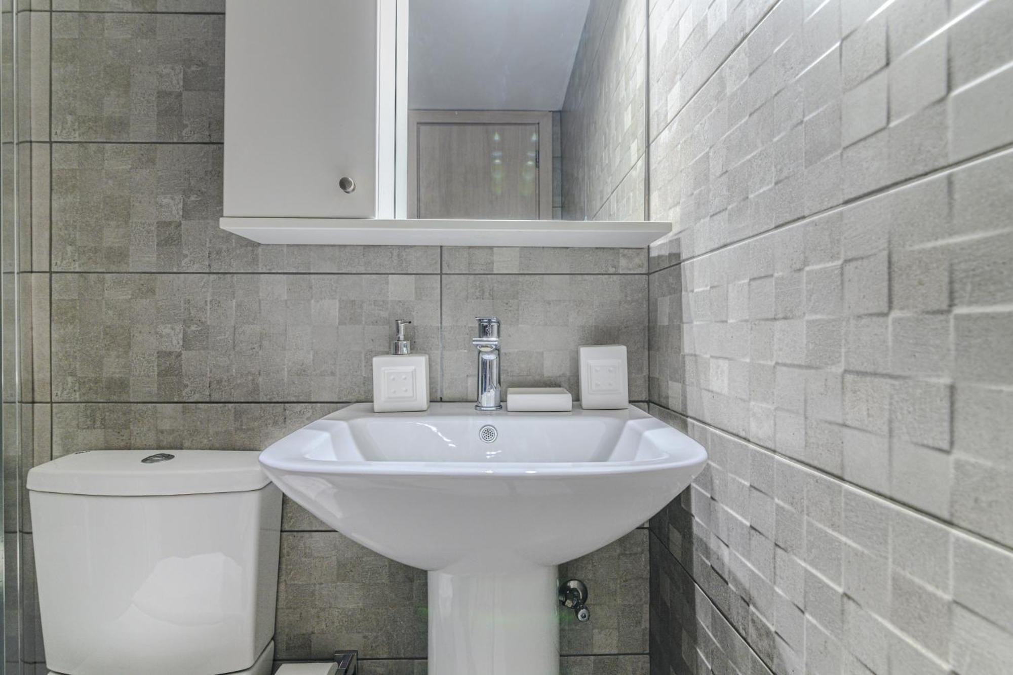 Spacious Flat For Friends & Couples With Balcony Heraklion (Crete)